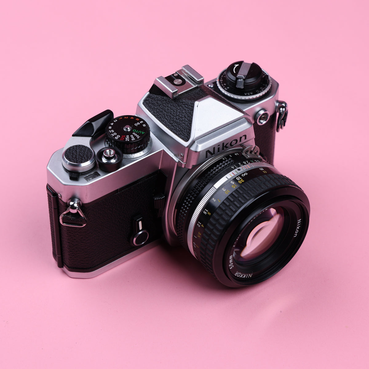 Nikon FE 35mm Film Camera (Pre-Owned)